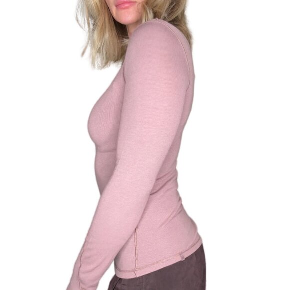 Lululemon Hold Tight Long Sleeve – Twilight Rose (Size 6)
- SOLD OUT - Picture 3 of 3